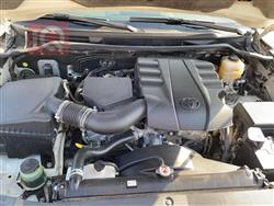 تۆیۆتا لاند کروزەر